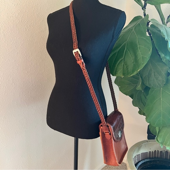 Brighton Women’s 1990 Leather Brown Saddle Flap Crossbody Silver Tone Hardware - Picture 3 of 14